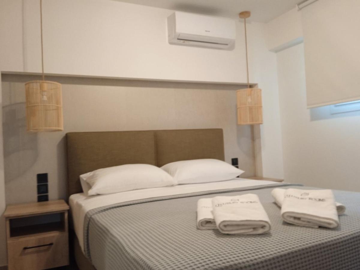 Q Luxury Rooms Paleros Exterior photo